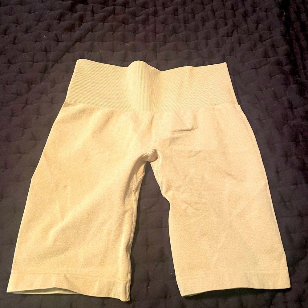 Tan bike shorts size small